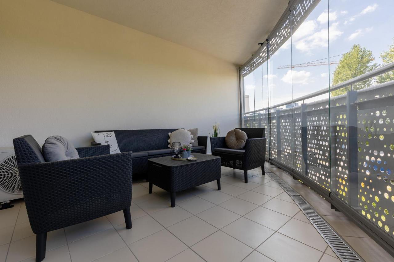 Deluxe Apartment Wronia 45 With Ac, Parking & Balcony By Renters Prestige Warsaw Ngoại thất bức ảnh
